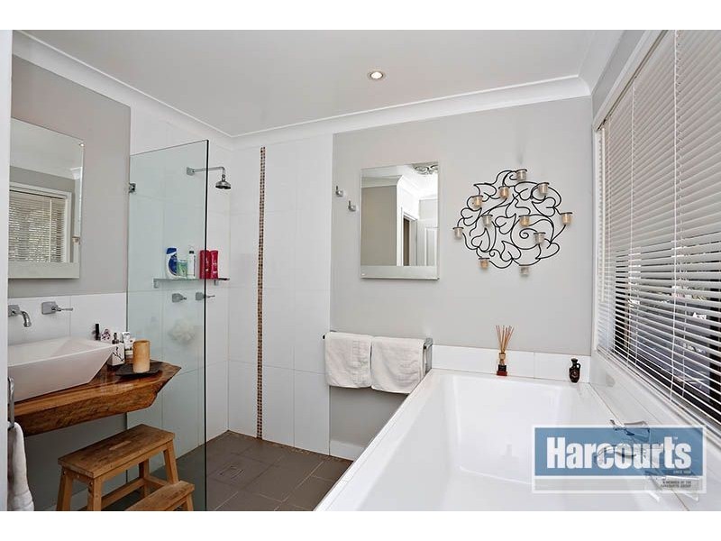 12 Currawong Crescent, Bowen Mountain NSW 2753