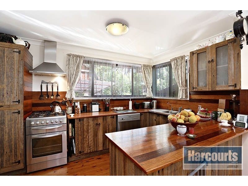 12 Currawong Crescent, Bowen Mountain NSW 2753