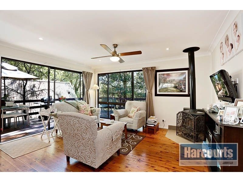12 Currawong Crescent, Bowen Mountain NSW 2753