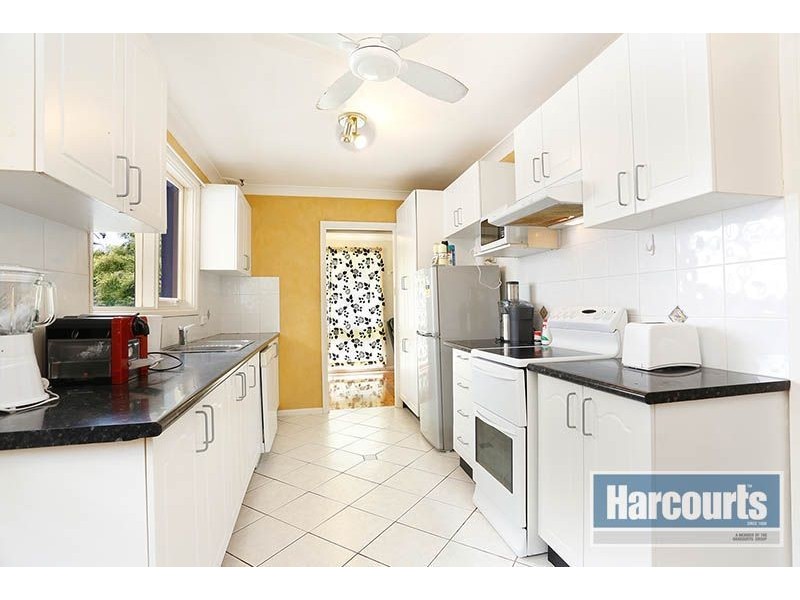 16 Hughes Avenue, Richmond NSW 2753