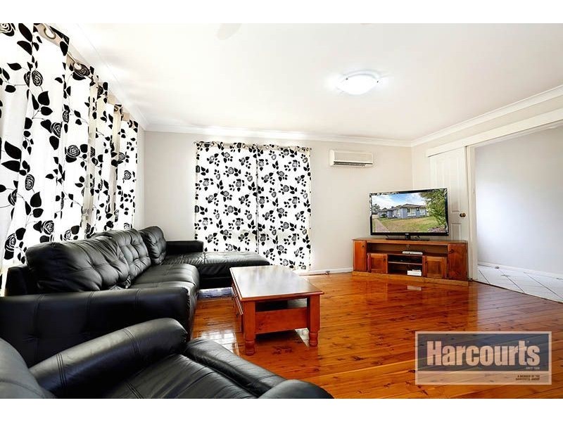 16 Hughes Avenue, Richmond NSW 2753
