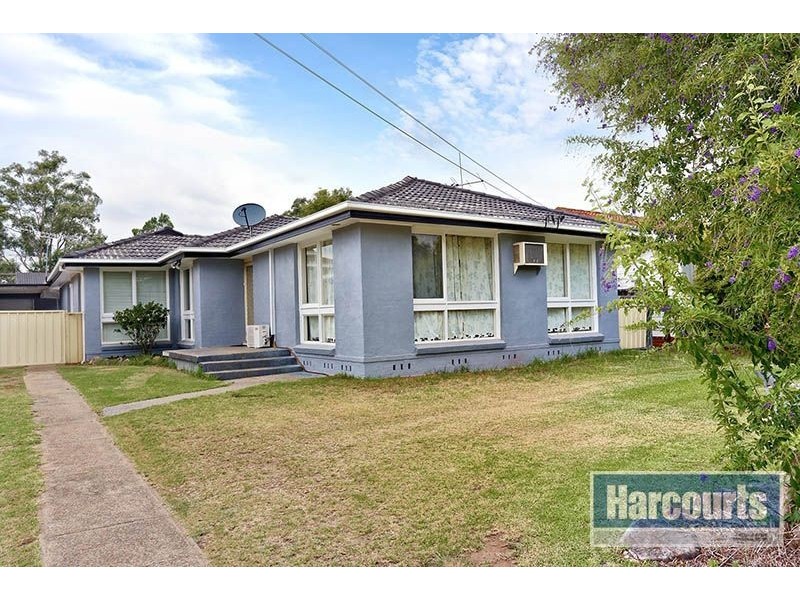 16 Hughes Avenue, Richmond NSW 2753