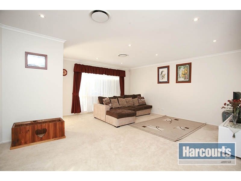8 Newmarch Place, Bligh Park NSW 2756