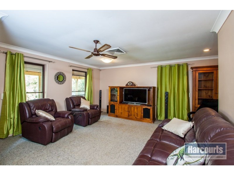 34 Redhouse Crescent, Mcgraths Hill NSW 2756