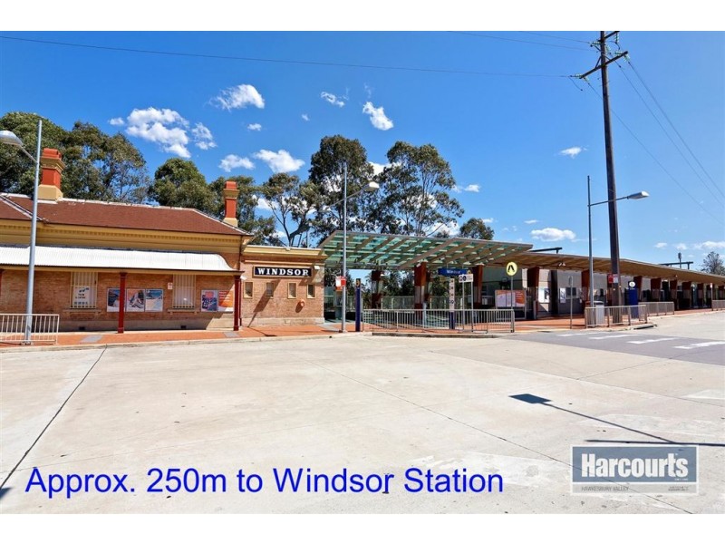 34 Hawkesbury Valley Way, Windsor NSW 2756