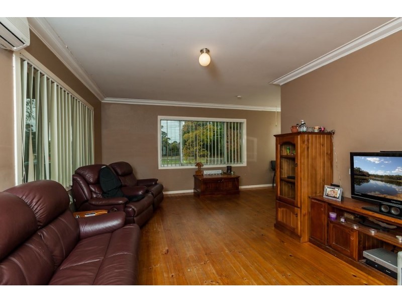 261 Popondetta Road, Blackett NSW 2770