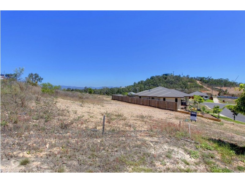 16 Harrier Court, Bushland Beach QLD 4818