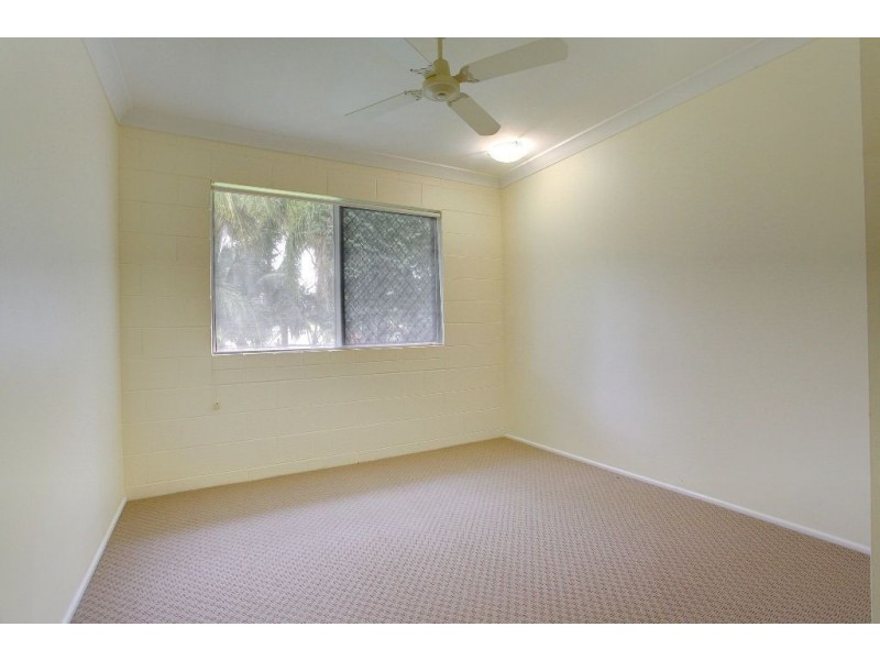 6 Linum Court, Bushland Beach QLD 4818