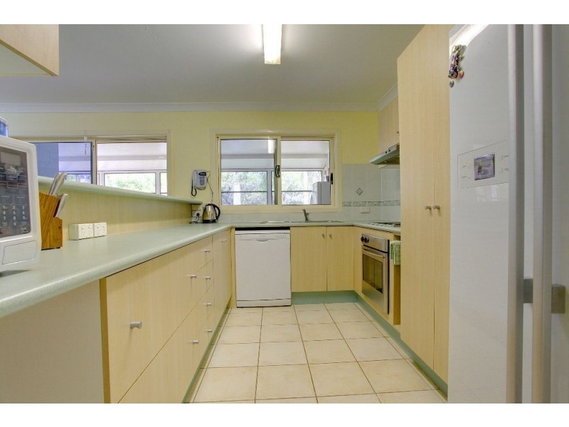 7 Almond Court, Bushland Beach QLD 4818