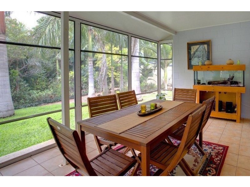 7 Almond Court, Bushland Beach QLD 4818