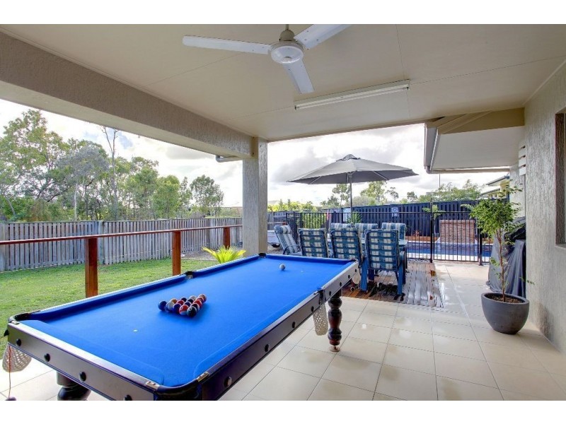 1 Mentmore Court, Bushland Beach QLD 4818