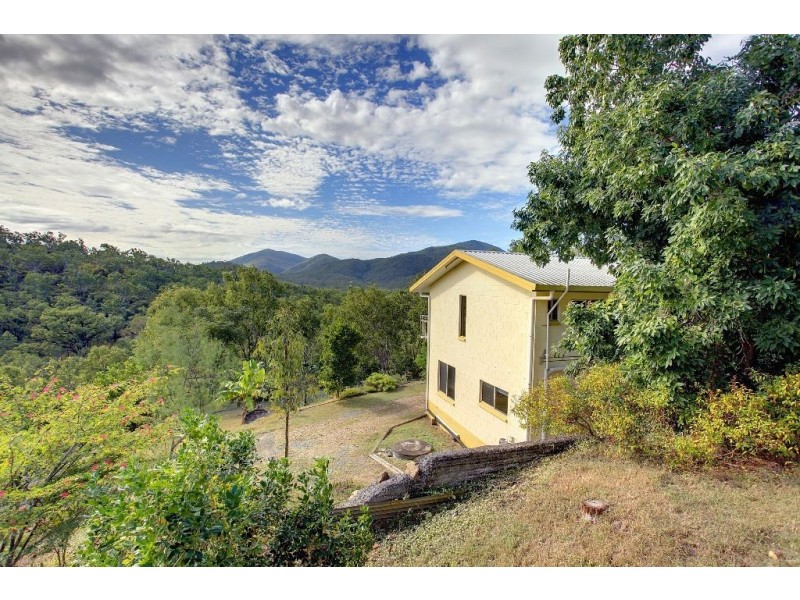 82 Alligator Creek Road, Alligator Creek QLD 4816