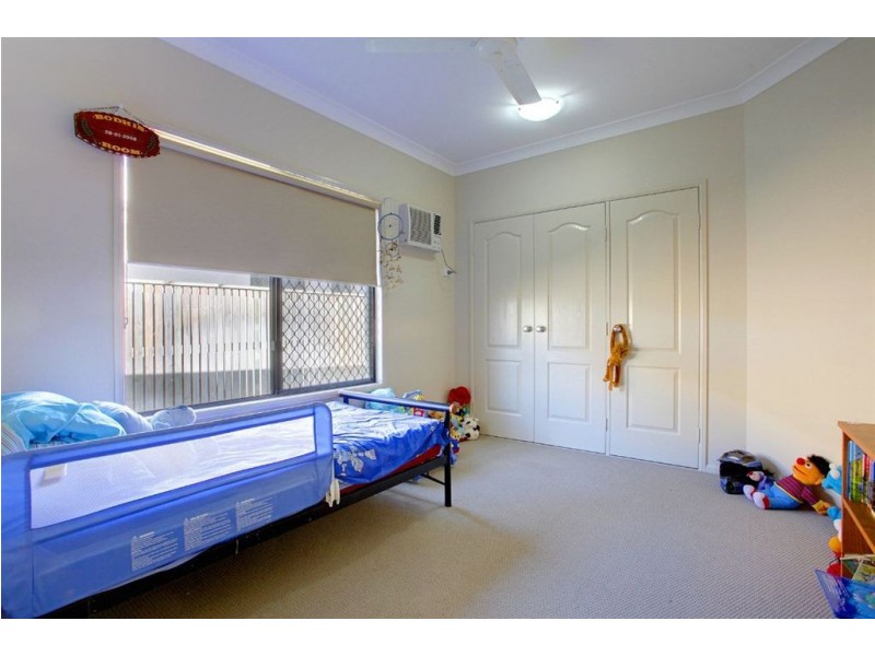 3 Bluff Street, Bushland Beach QLD 4818