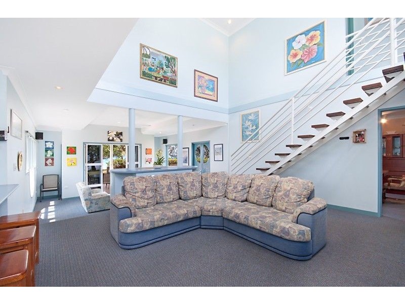 63 Cay Street, Saunders Beach QLD 4818