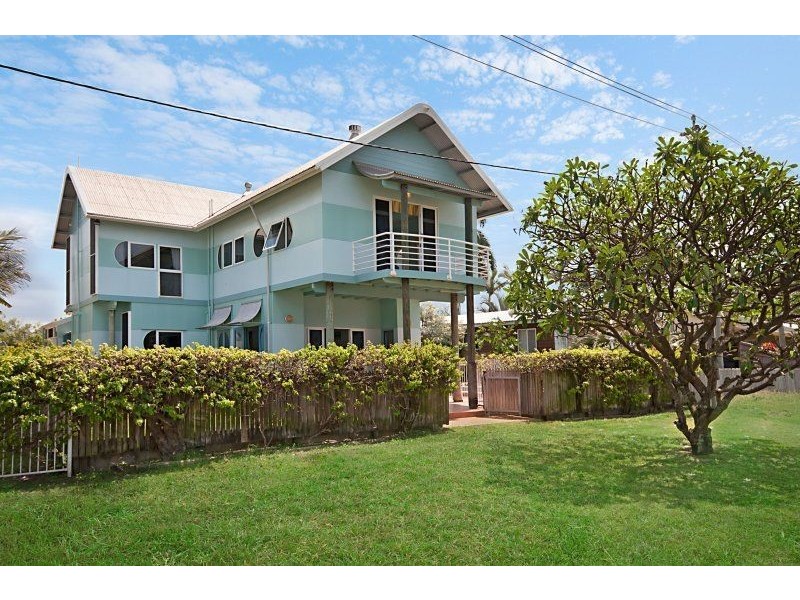 63 Cay Street, Saunders Beach QLD 4818