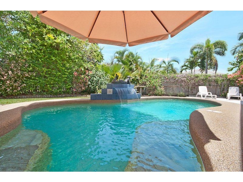 51 Waterview Drive, Bushland Beach QLD 4818