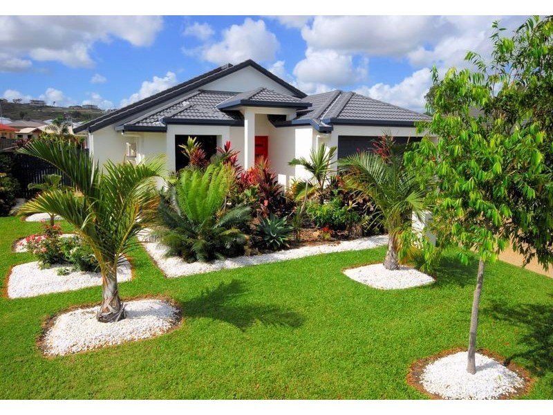 24 Anchorage Circuit, Bushland Beach QLD 4818