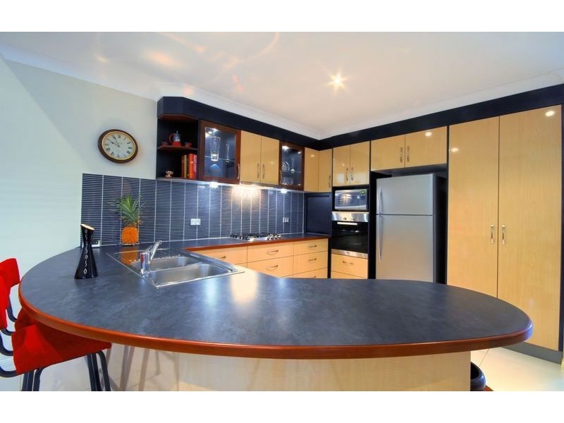 24 Anchorage Circuit, Bushland Beach QLD 4818