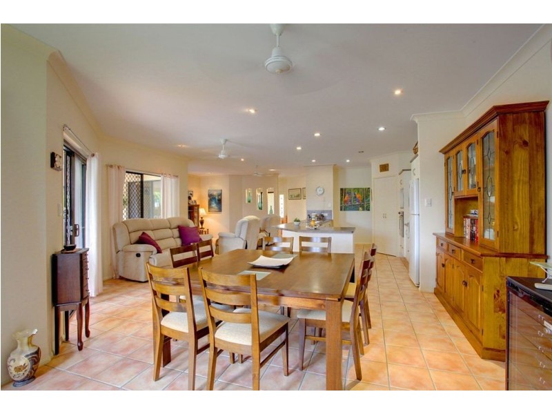 28 Pacific Avenue, Bushland Beach QLD 4818