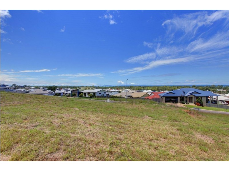 39 Shutehaven Circuit, Bushland Beach QLD 4818