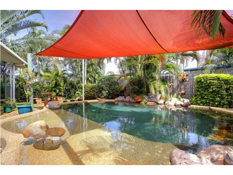 4 Whitsunday Drive, Kirwan QLD 4817