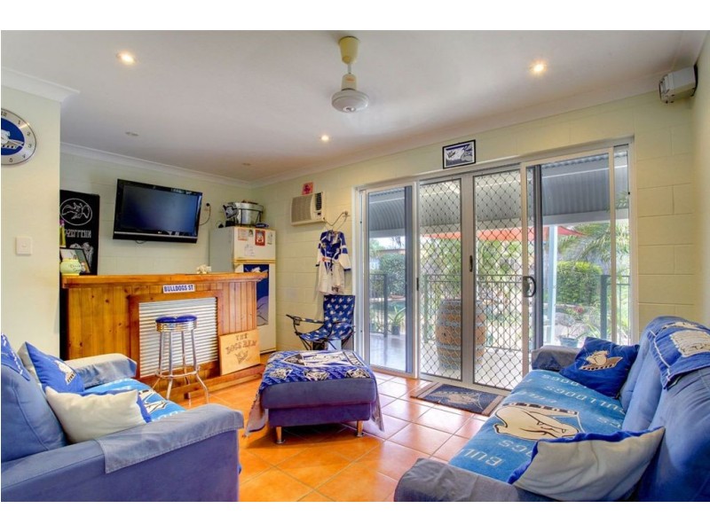 4 Whitsunday Drive, Kirwan QLD 4817