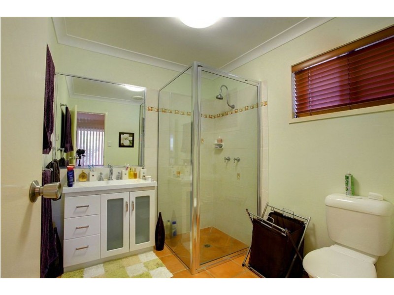 4 Whitsunday Drive, Kirwan QLD 4817