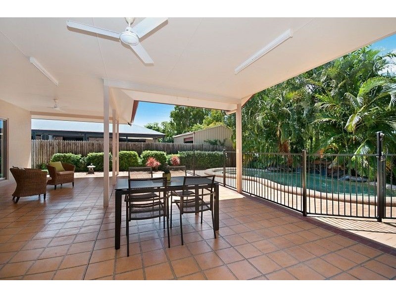 38 Pacific Avenue, Bushland Beach QLD 4818