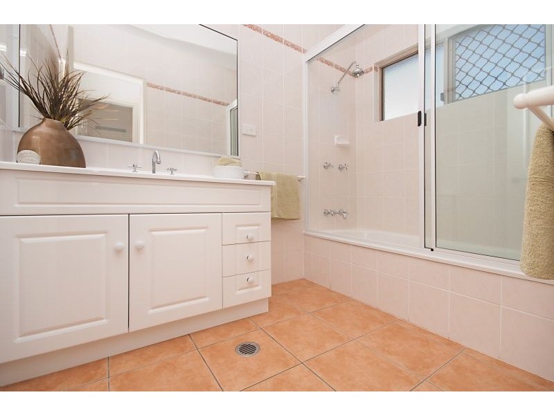 38 Pacific Avenue, Bushland Beach QLD 4818