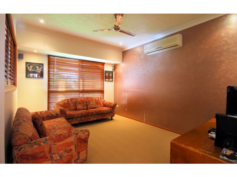 10 Kiandra Place, Mount Louisa QLD 4814