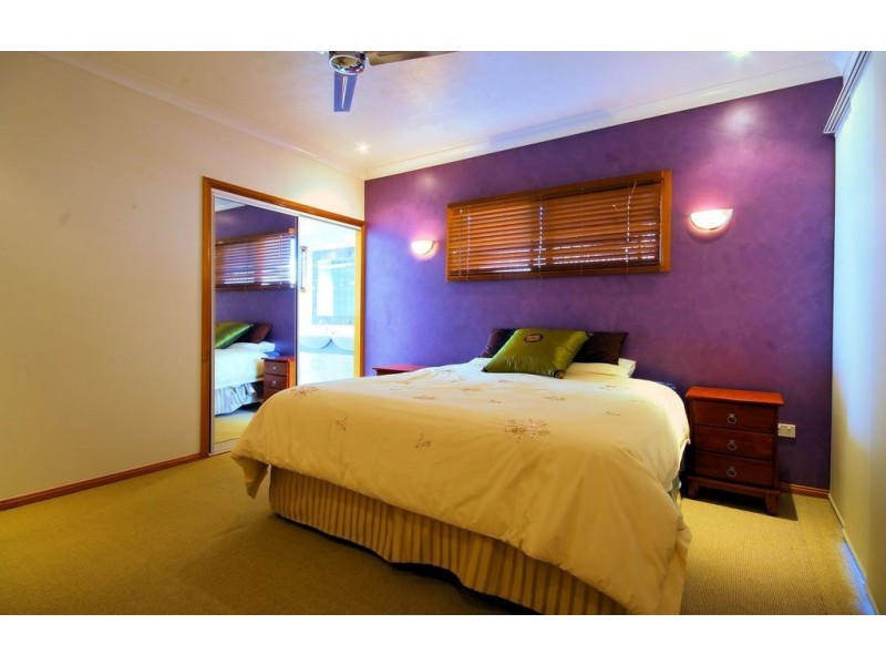 10 Kiandra Place, Mount Louisa QLD 4814