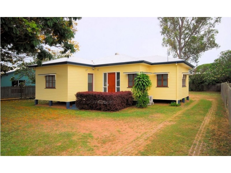 141 Ross River Road, Mundingburra QLD 4812