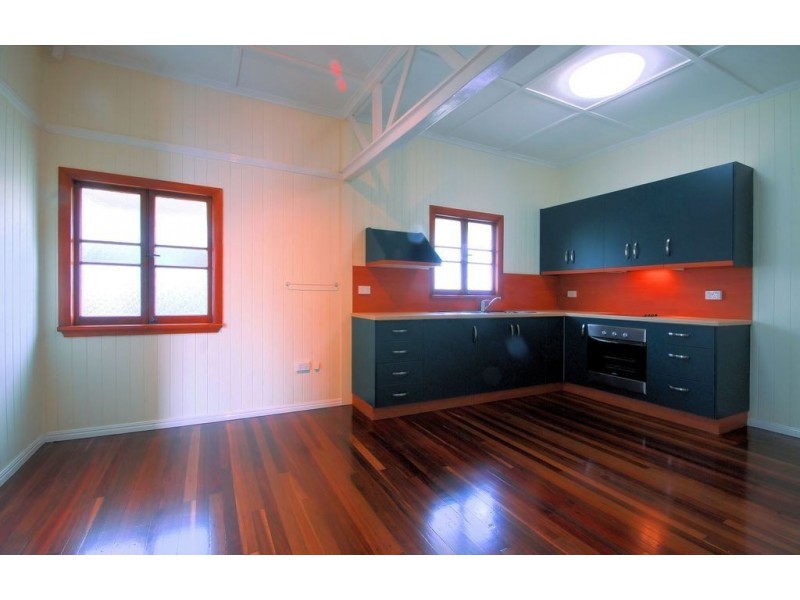 141 Ross River Road, Mundingburra QLD 4812