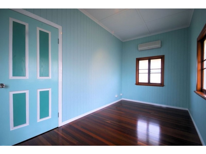 141 Ross River Road, Mundingburra QLD 4812