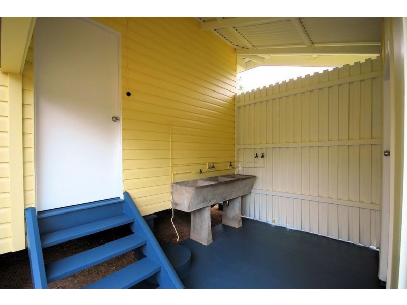 141 Ross River Road, Mundingburra QLD 4812