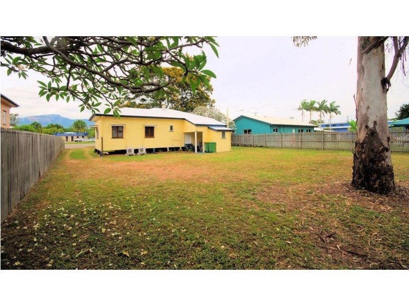 141 Ross River Road, Mundingburra QLD 4812