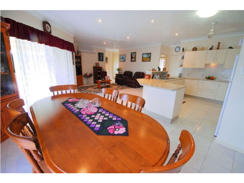 6 Medinah Court, Balgal Beach QLD 4816