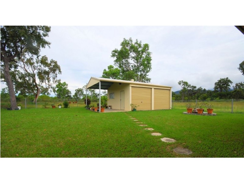 6 Medinah Court, Balgal Beach QLD 4816