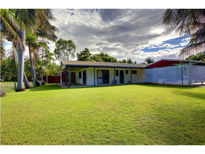 36 Manuka Court, Bushland Beach QLD 4818