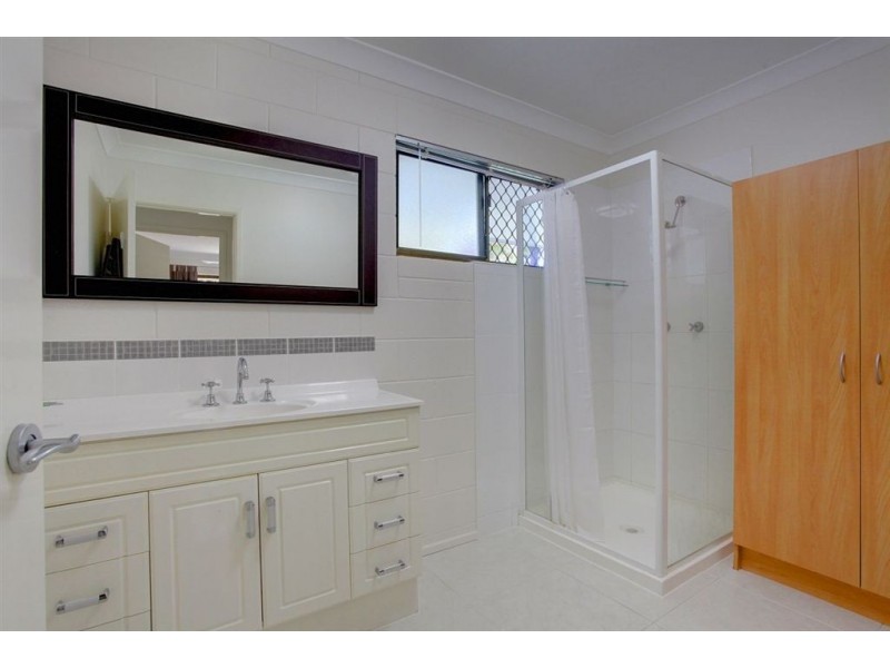 36 Manuka Court, Bushland Beach QLD 4818