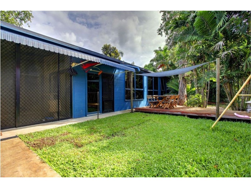 4 Lady Elliot Court, Toomulla QLD 4816