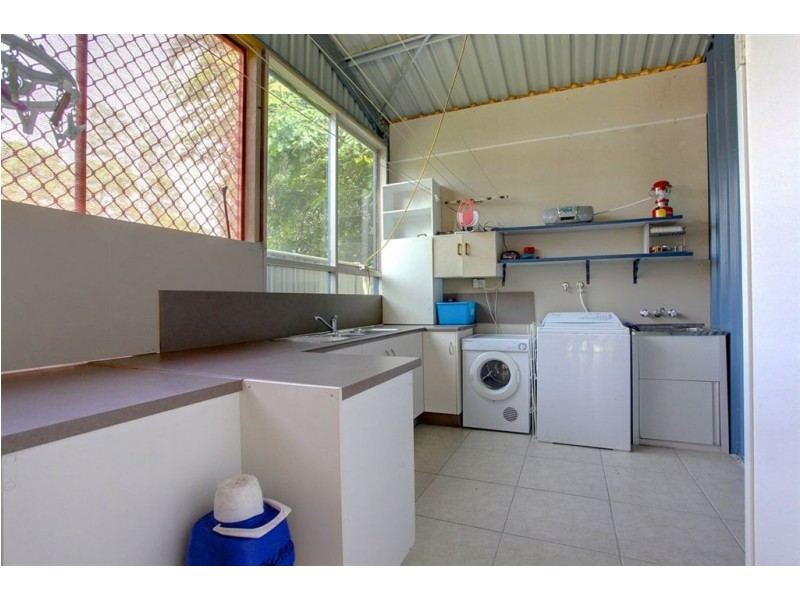 4 Lady Elliot Court, Toomulla QLD 4816