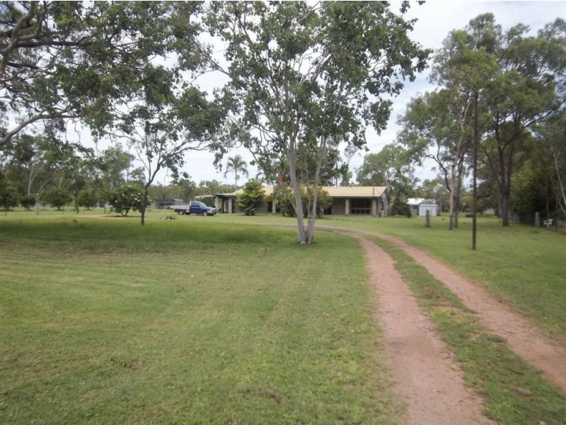75 Mount Low Parkway, Bushland Beach QLD 4818