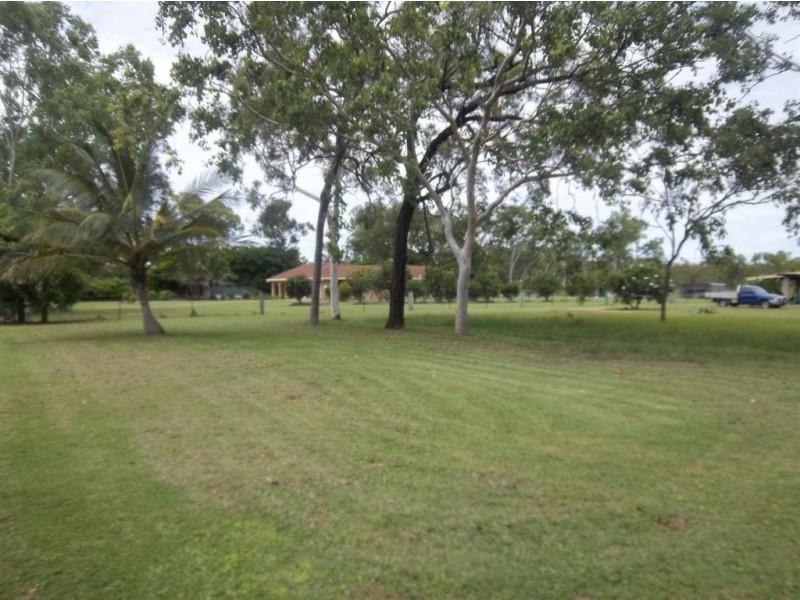 75 Mount Low Parkway, Bushland Beach QLD 4818