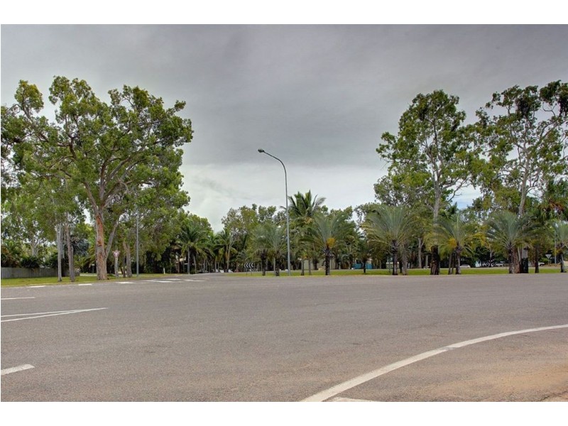 12 Pincer Court, Bushland Beach QLD 4818