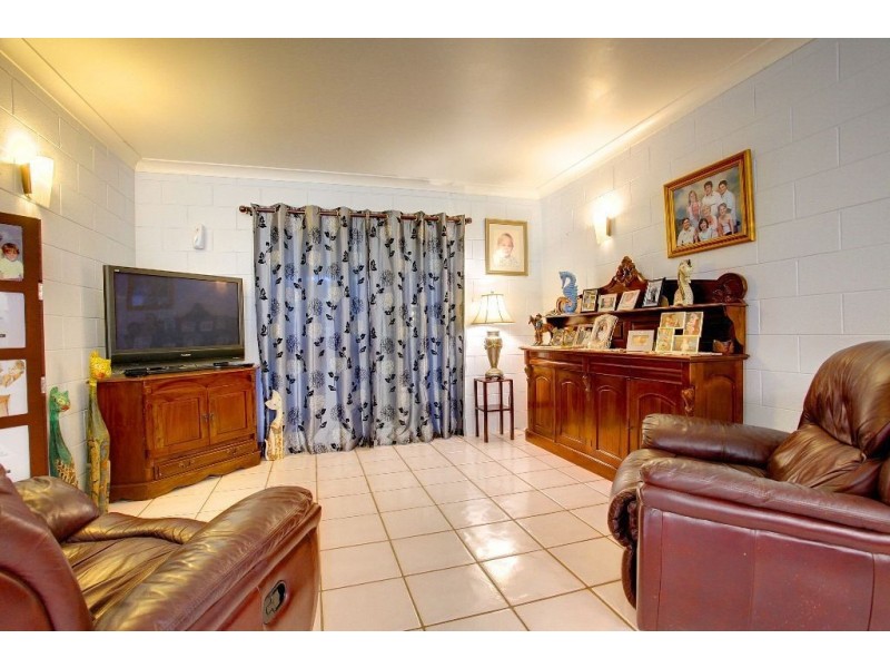 7 Shelley Street, Pallarenda QLD 4810