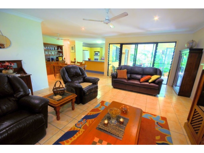 19 Augusta Drive, Balgal Beach QLD 4816