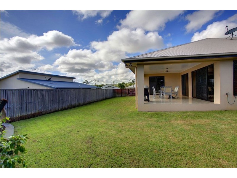 6 Minstrel Court, Bushland Beach QLD 4818
