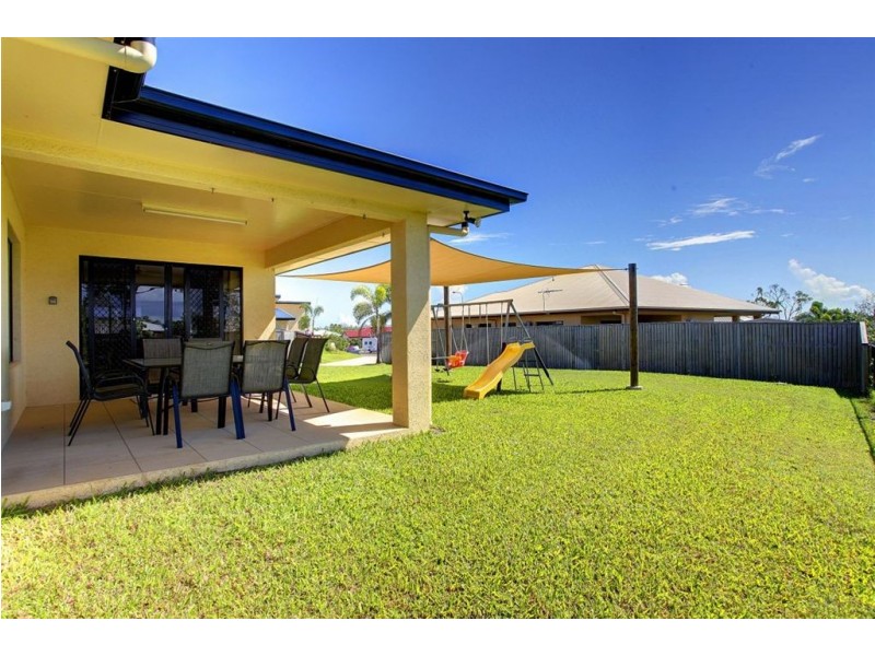 42 Dungurra Place, Bushland Beach QLD 4818