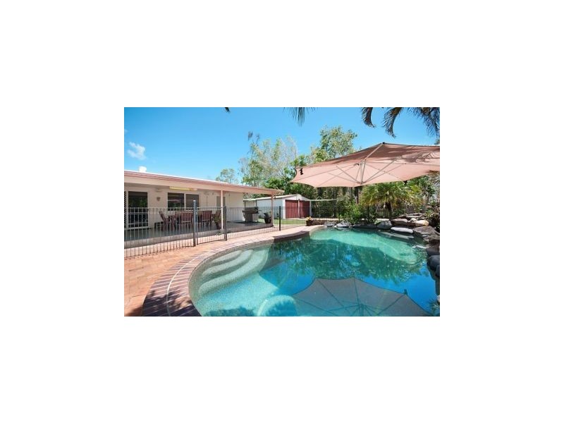 10 Joshua Court, Bushland Beach QLD 4818